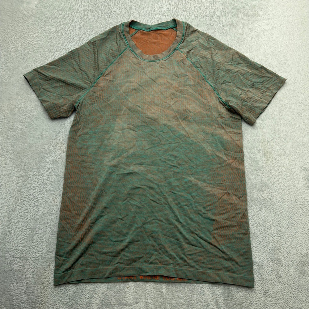 Lululemon T-Shirt Mens S Orange Metal Vent Tech Short Sleeve Seamless Workout